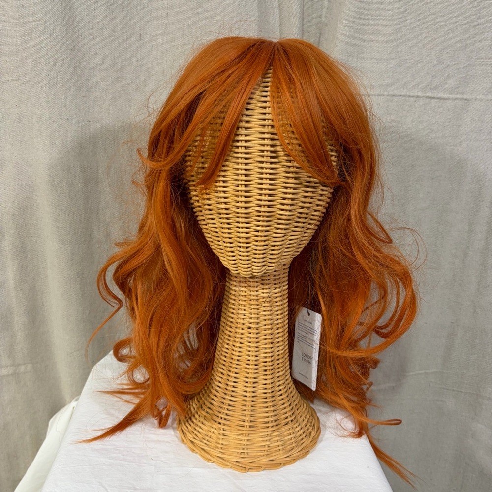 (NWT) Shining Yourself by Haircube Red Wig with Bangs